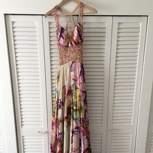 Jovani Genuine Silk Watercolor and Beaded Gown. Size 6. Absolutely Gorgeous!